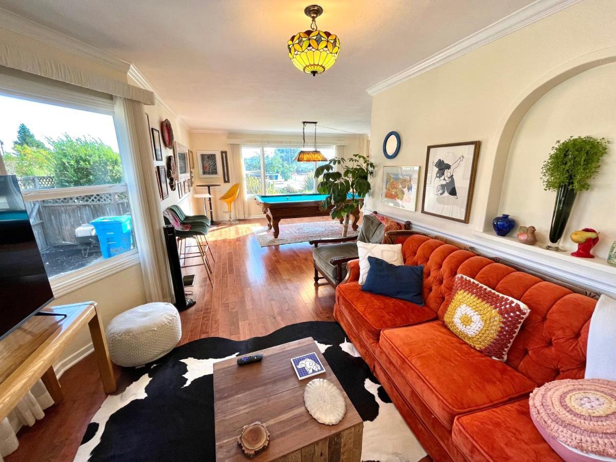 Spacious Renovated Petaluma Home- Pool Table, Fire Pit, Parking Exterior foto