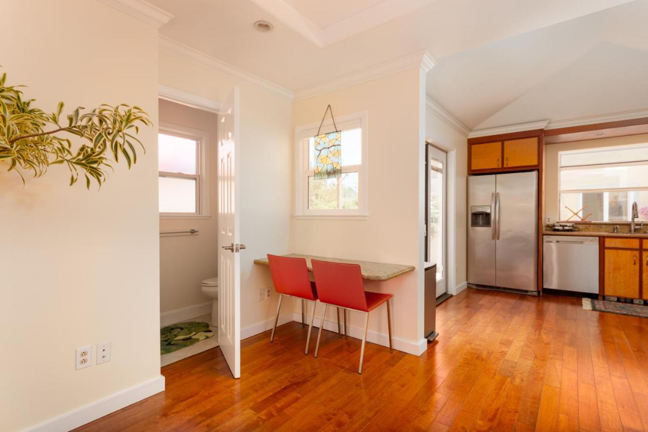 Spacious Renovated Petaluma Home- Pool Table, Fire Pit, Parking Exterior foto